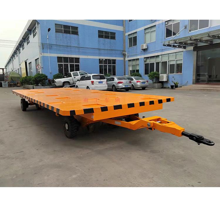 8.2T中型球友会(中国)全挂车