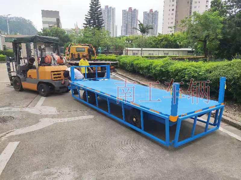 2吨下翻护栏牵引工业球友会(中国) 全挂式工具底盘拖车