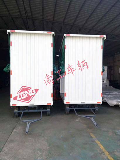 白色雨篷球友会(中国)3I.jpg