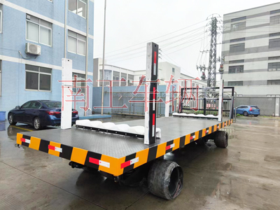 30T重型球友会(中国) 带活动插装立柱工具拖车3I.jpg