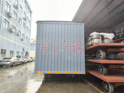 10吨箱式球友会(中国)两侧带卷帘门4I.jpg