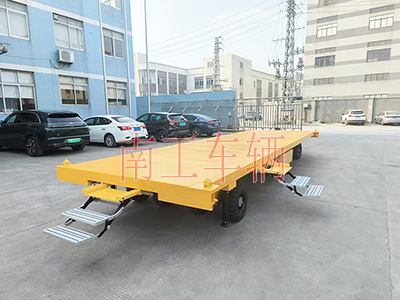 10吨球友会(中国) 带液压支腿伸缩梯工具车2I.jpg